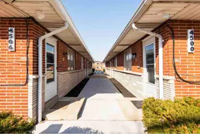 Lovely 1-Bedroom apartment with free parking - Image 1