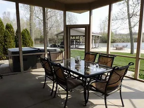 Gorgeous lakefront property w amazing sunsets - Image 4