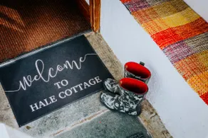 Hale Cottage - Image 2