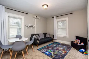 Classic Lansing Home: Mitt i allting - Image 5