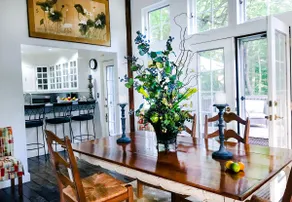 Beautifully Restored Barn With New England Charm - Image 3