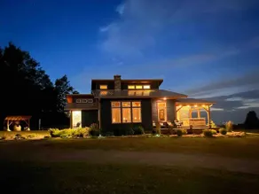 Custom Finger Lakes home near Ithaca with hot tub - Image 2