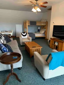 Pepin Carriage House - Country Apartment - Image 4