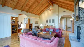 Private Resort with Pool, Pool House, View and Spa - Image 4