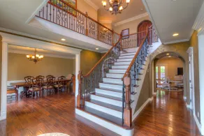 Columns Mansion - Image 3