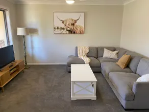 Family Favourite, Spacious 2 Bedroom Unit - Image 2