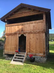Brendjordsbyen (Cozy cabin on 18th century farm) - Image 3