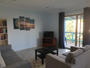 Marion Bay Holiday Villas - Image 4