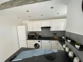 Village center apartment, sea view, private parking - Image 3