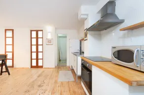 Stylish Apt w/ Charming Balcony in the Very Center - Image 5