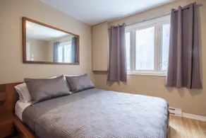 Charming 1BR Apt w/ Free Parking 5 Mins to Ottawa - Image 5