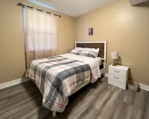 Private,Cozy, Spacious full of natural light Suite - Image 4