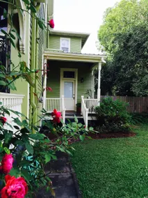Heart of Magazine Street Cozy & Chic NOLA Getaway - Image 3