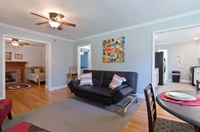 St Elmo Charming Cottage- 2BR w/ Screened-in Porch - Image 4
