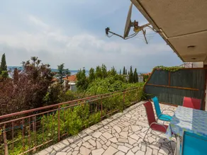 Two bedroom app with seaview terrace -renewed 2021 - Image 5