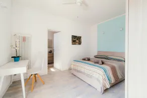 A Jewel of Lake View - Image 3
