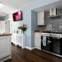 Country Estate Cottage - 3 bed - dogs welcome - Image 2