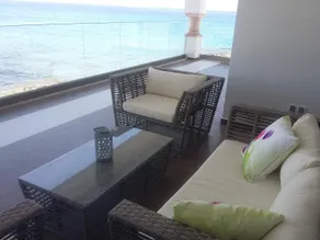beachfront Charming House - Image 2