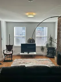 Spacious & cozy 1 bdrm suite in central Hfx duplex - Image 4