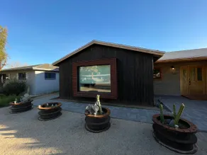 +NEW+ Southwest Spaceship Dwntwn Tempe Guest Suite - Image 2