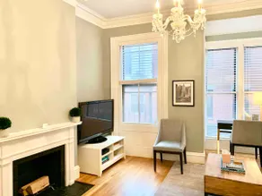 Gorgeous Beacon Hill 1BR | 1BA - Image 4