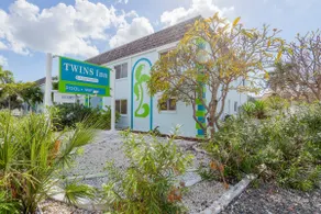 1 Bedroom Beach Apartment with Gulf View - Image 5
