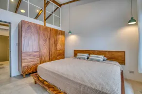 Total Lux Super Close to Beach, Bedroom/loft11 - Image 3