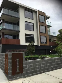 1 Bedroom Apartment next to Hospitals Central Hbrg - Image 5
