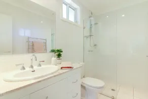 Discount- Peaceful modern with bush views and pool - Image 2