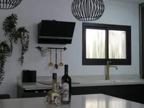 Lyon apartment - Image 4