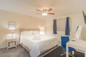 ⛰The Aspen King Size Bed Fast WiFi Central Comfy💎 - Image 2
