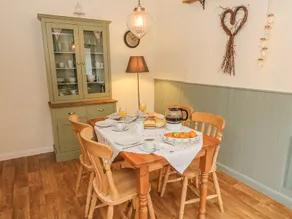 The Stopping Point- Stunning Cottage- Pet Friendly - Image 3