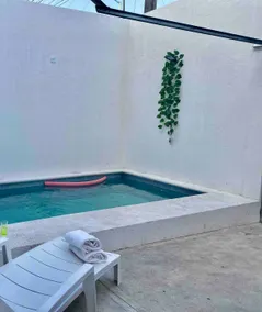 House with a private pool, steps from the sea and WTC - Image 5
