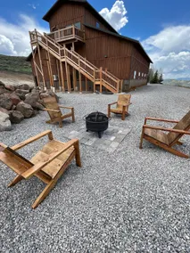 Luxury Barndominium Awesome Mountain Views! - Image 2