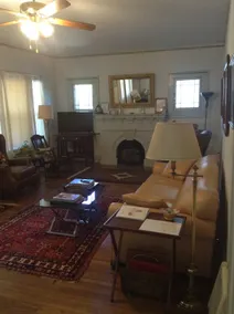 Nice home, conveniently located - Image 3
