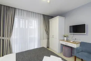 Comfortable Room near to The Square - Image 5