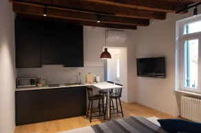 Veronetta House - Image 3