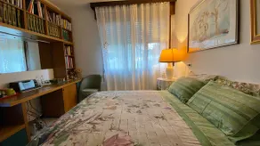 Cute room with private bathroom 25 min. to Venice. - Image 5