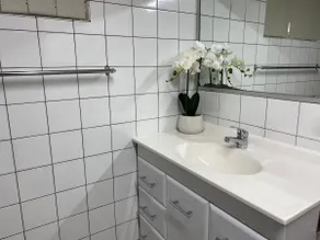 Near St V’s hosp n Grammar. Air-con, Wi-Fi.5 beds - Image 4