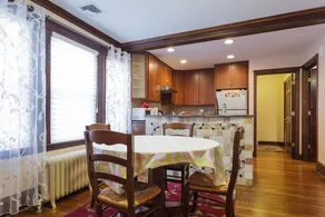 European, rustic 3 bed/2bath-5 miles to Copley Sq - Image 4