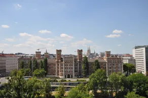 Skyflats Vienna Ring View - Image 4