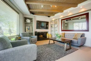 Beach Front at La Jolla Shores - Image 3