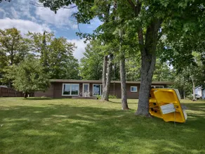 Eagle Point Inn on Black Lake Michigan. - Image 5