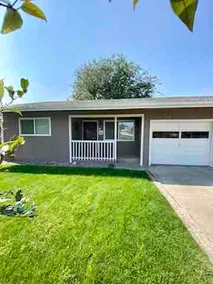Beautiful, Cozy Clarkston Heights Home - Image 2