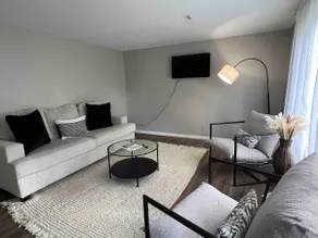 Horace House On The Hill - Image 3