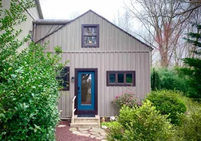 Riverwood Cottage• borders Bucks County state park - Image 3