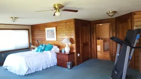Large Home with Great View next to horse farm - Image 3