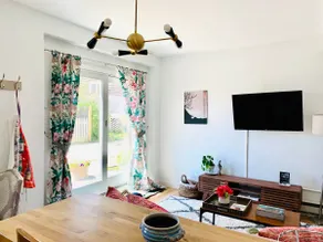 90A Hideaway - Image 2