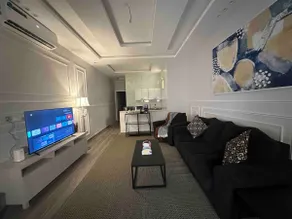 Private apartment in a prime location before the Boulevard, Al-Miaa Road - Image 4