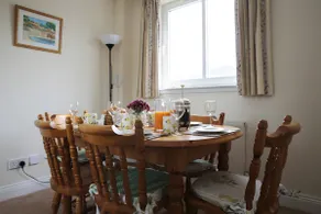 Sunny large 2 storey flat with views & car parking - Image 5